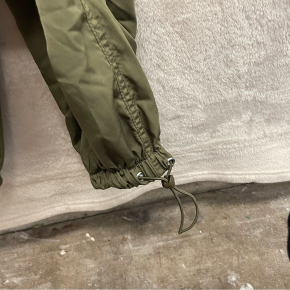 Love wish women’s cargo joggers pants olive green size 1x pull on waist - Picture 5 of 8